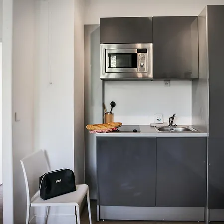 Zenitude Hôtel-résidences Lorda 3*