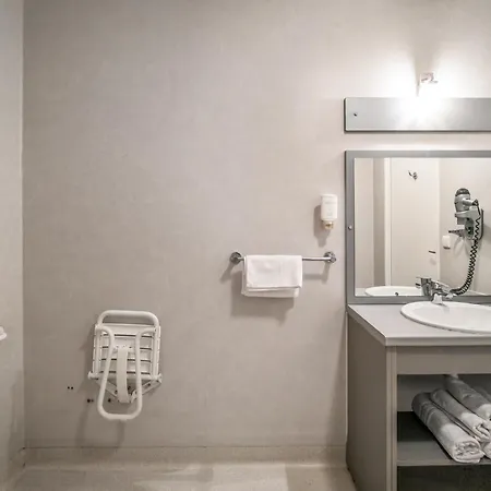 Zenitude Hotel-residences Lorda Lourdes