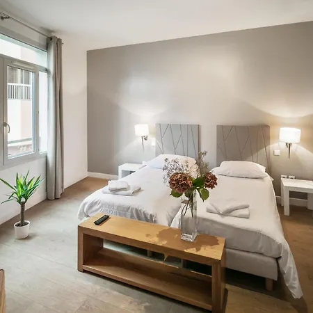 Zenitude Hôtel-résidences Lorda